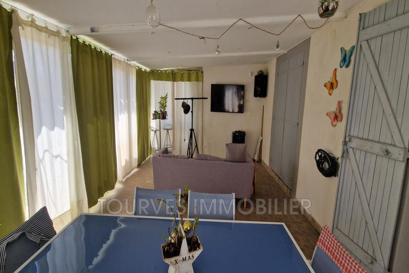Villa - 212 m² - 8 pièces