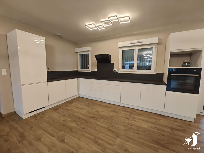 Maison - 97 m² - 3 pièces