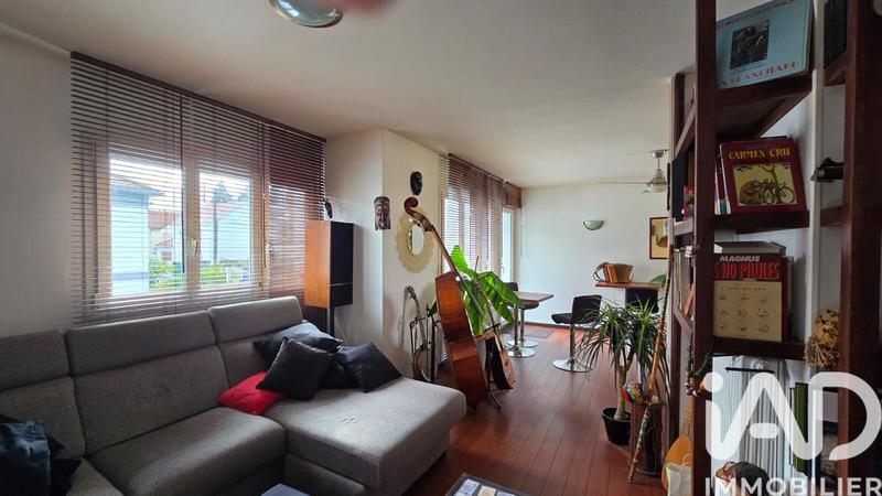 Maison - 92 m² - 5 pièces