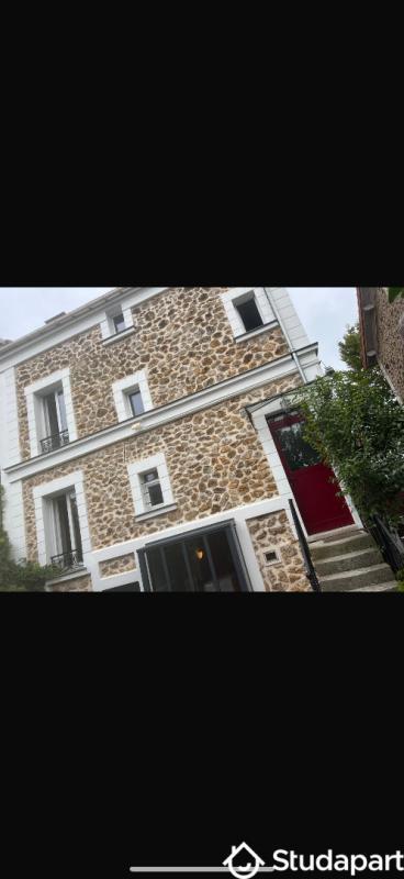 Chambre - 13 m² - 1 pièce