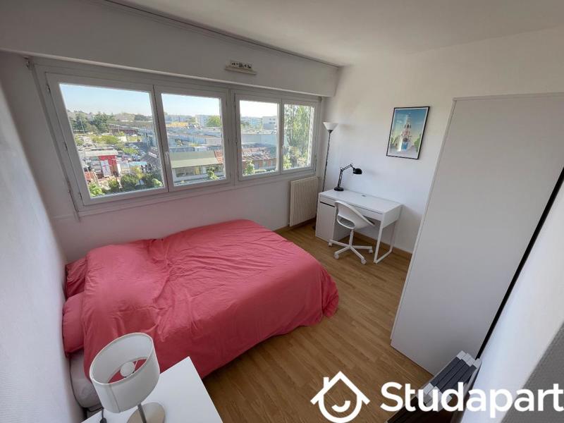 Chambre - 10 m² - 1 pièce