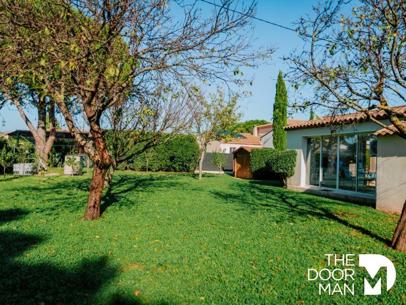 Propriété - 287 m² - 7 pièces