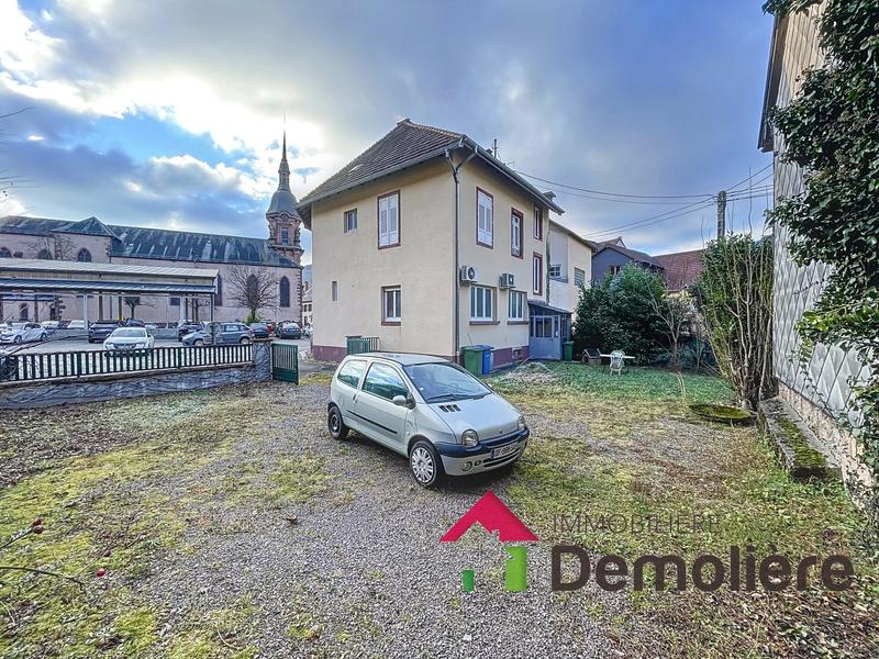 Immeuble - 130 m² - 3 pièces