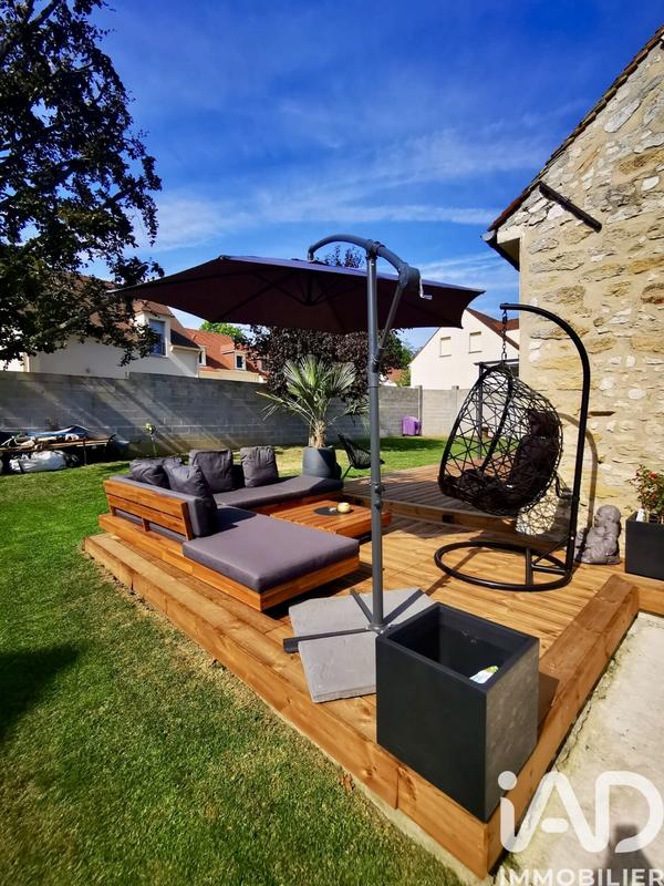 Maison - 210 m² - 6 pièces