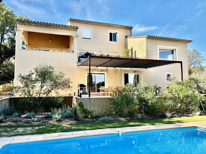 Villa - 324 m² - 7 pièces