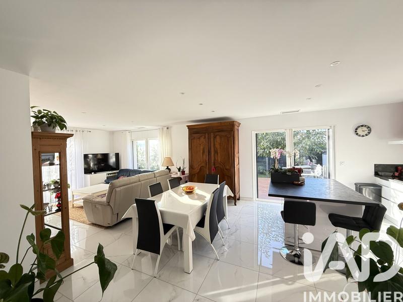 Maison - 112 m² - 4 pièces