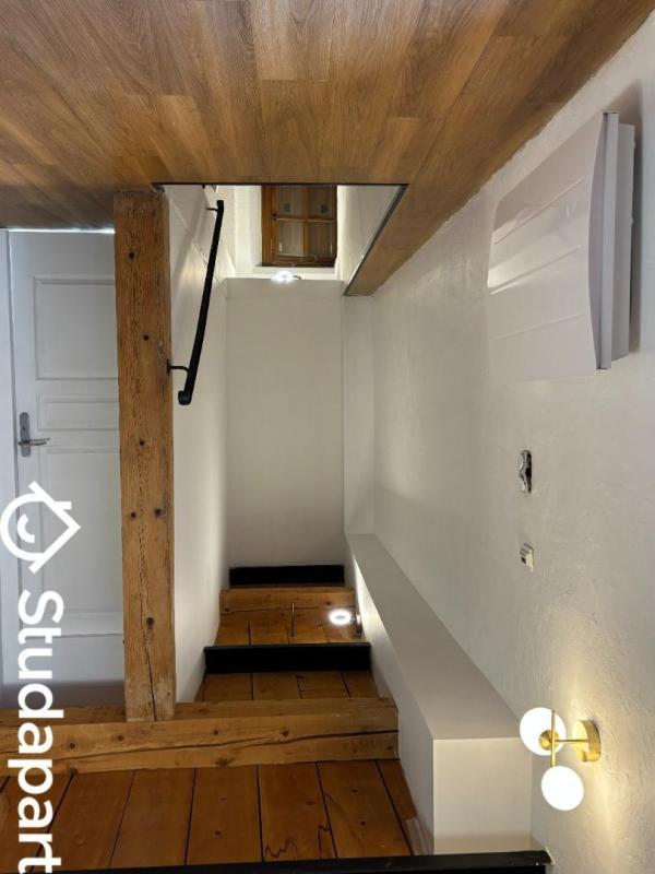 Chambre - 11 m² - 1 pièce