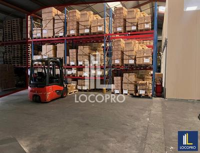 Local d'activité / Entrepôt - 405 m²