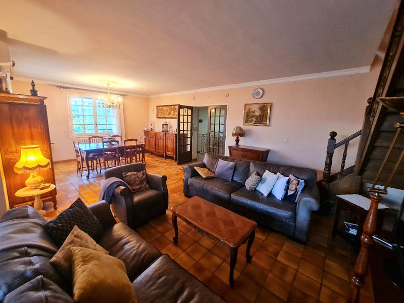 Maison - 171 m² - 7 pièces