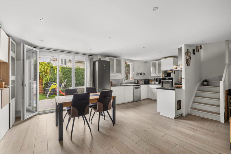 Maison - 84 m² - 4 pièces