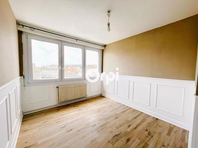 Appartement - 103 m² - 5 pièces