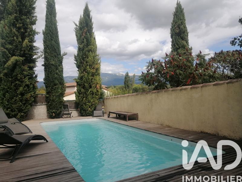 Maison - 216 m² - 9 pièces