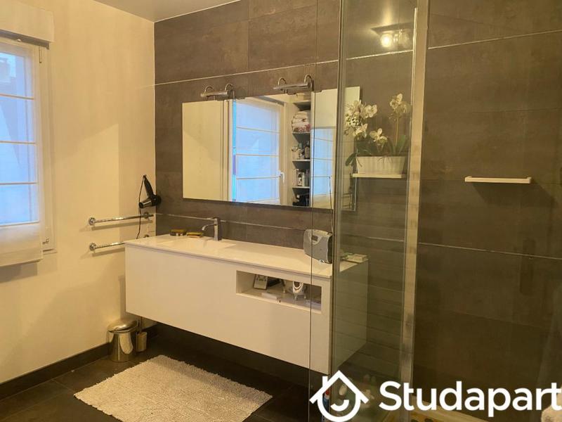 Chambre - 12 m² - 1 pièce