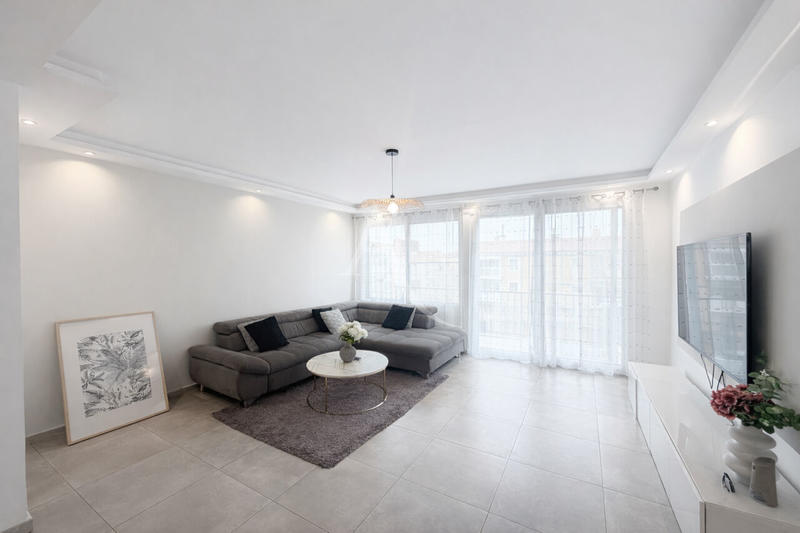 Appartement - 104 m² - 4 pièces