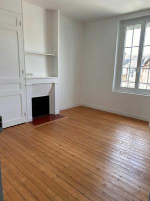 Maison - 100 m² - 6 pièces