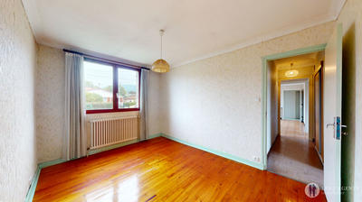 Maison - 101 m² - 6 pièces