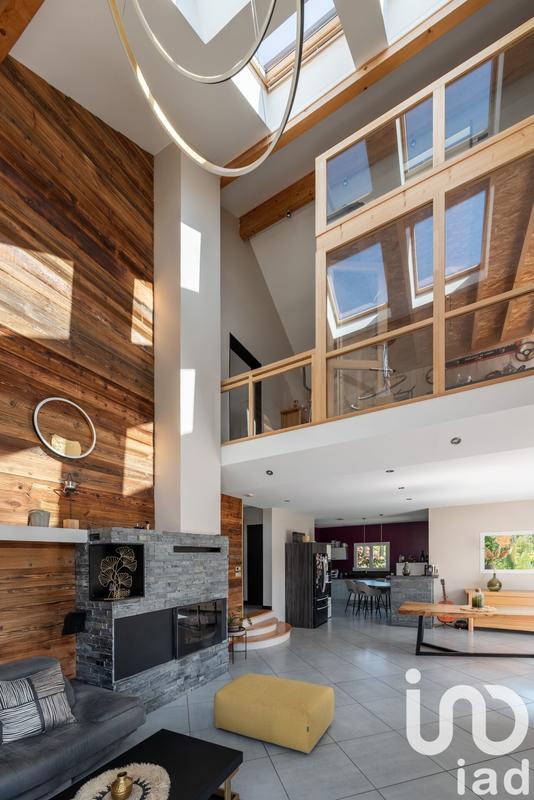 Maison - 190 m² - 6 pièces