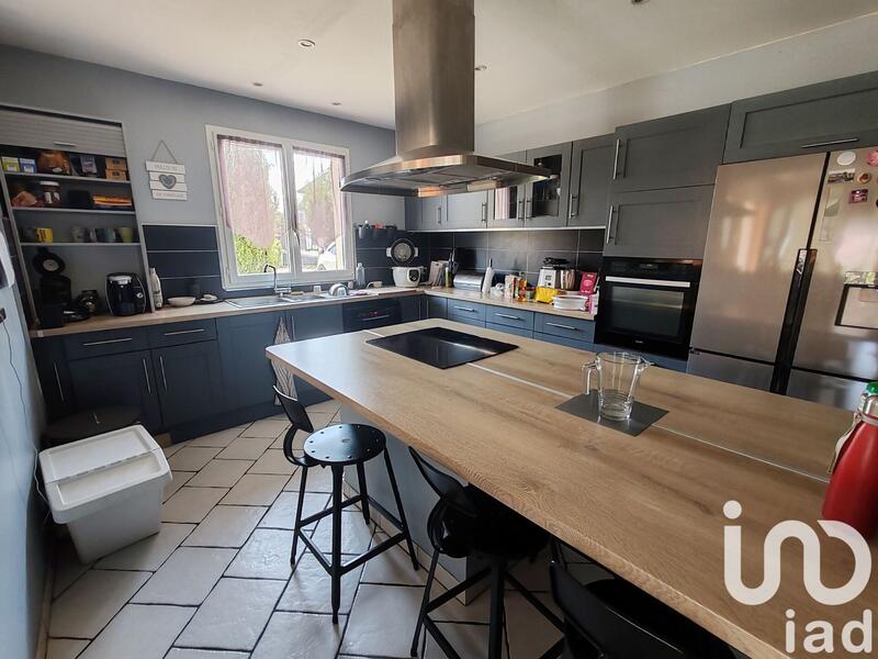 Maison - 180 m² - 7 pièces