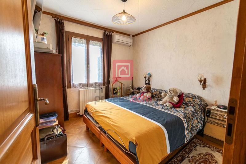 Maison - 88 m² - 5 pièces