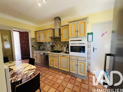 Maison - 171 m² - 7 pièces