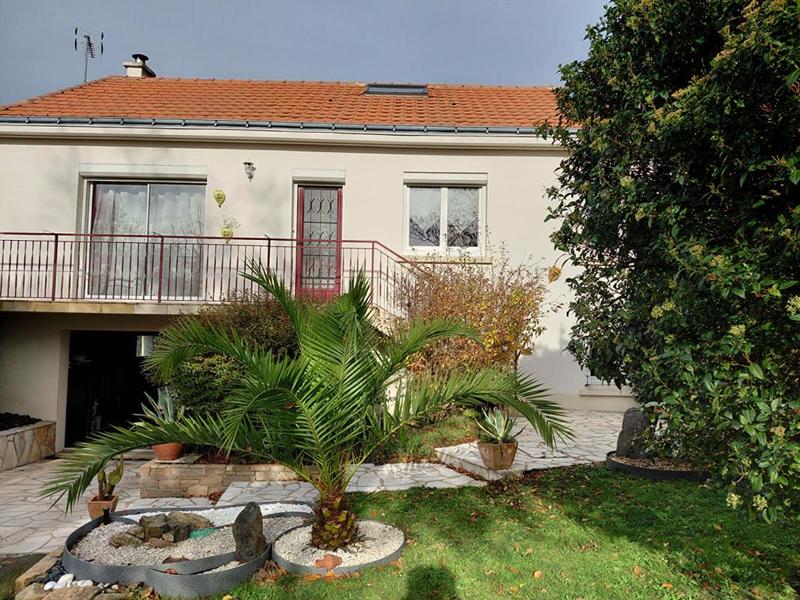 Maison - 91 m² - 5 pièces