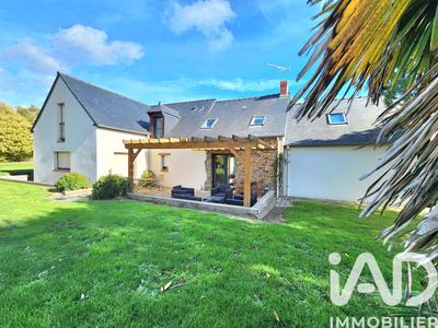 Maison - 306 m² - 10 pièces