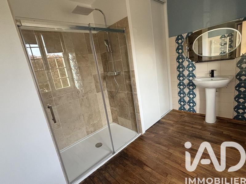 Maison - 198 m² - 8 pièces