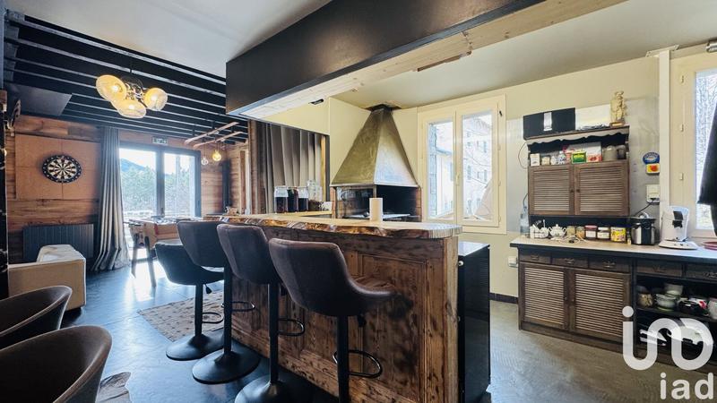 Maison - 185 m² - 6 pièces