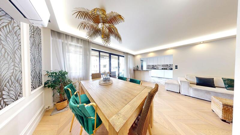 Appartement - 90 m² - 4 pièces