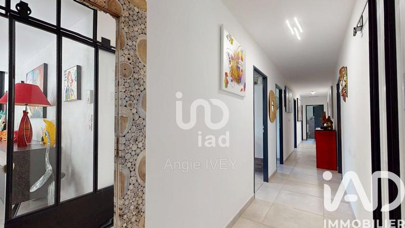 Maison - 200 m² - 7 pièces