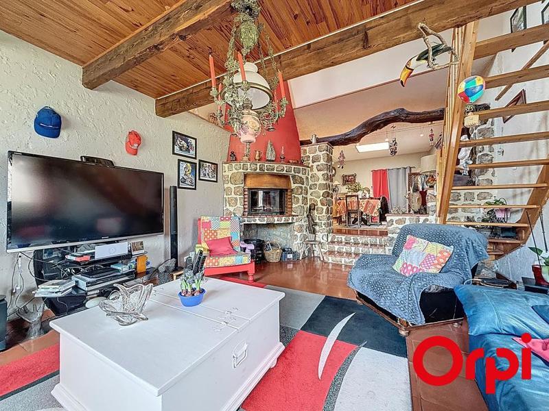 Maison - 198 m² - 8 pièces