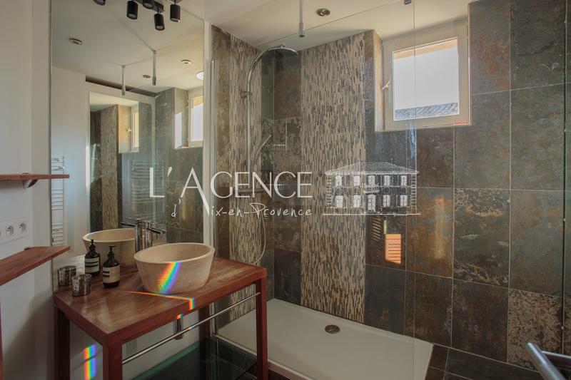 Appartement - 98 m² - 3 pièces