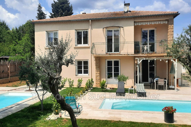 Local commercial - 235 m²