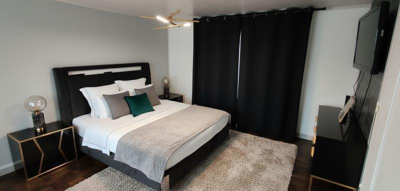 Maison - 140 m² - 8 pièces