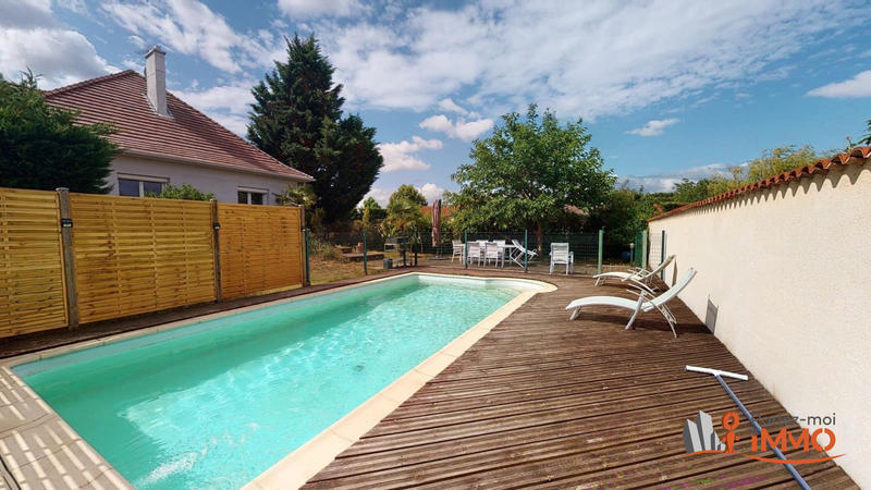 Maison - 171 m² - 8 pièces