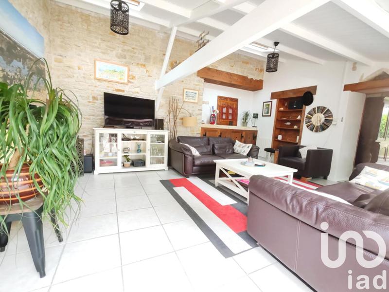 Maison - 239 m² - 9 pièces