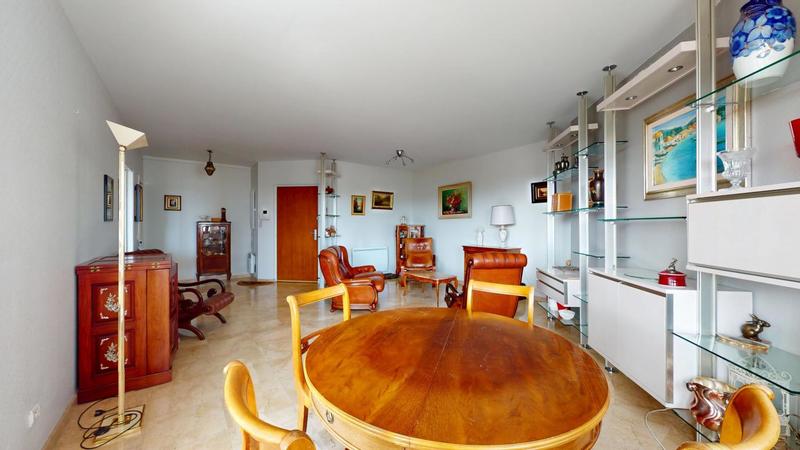 Appartement - 82 m² - 3 pièces