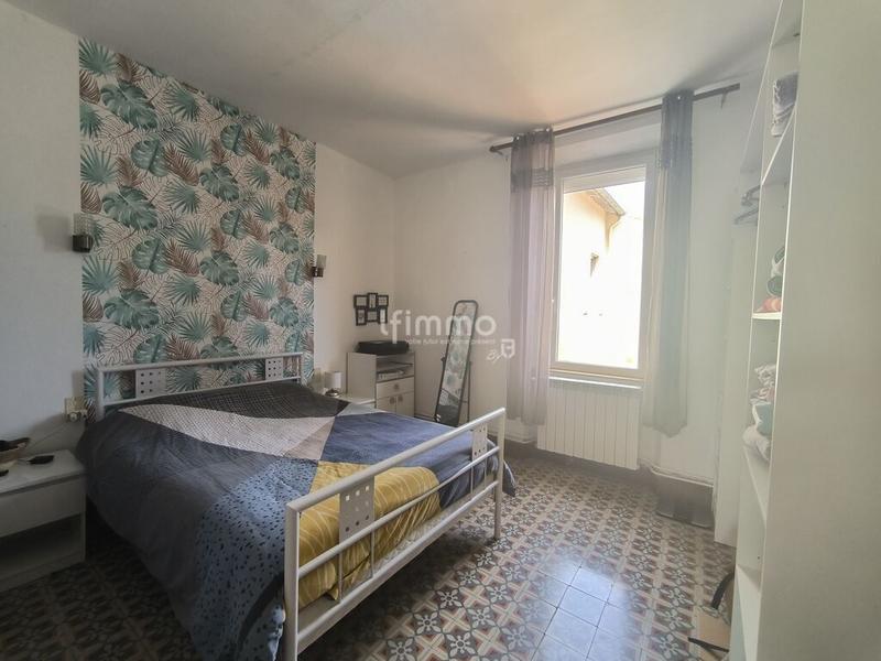 Maison - 260 m² - 9 pièces