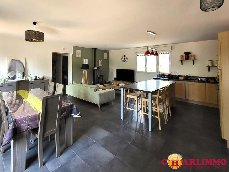 Maison traditionnelle - 117 m² - 5 pièces