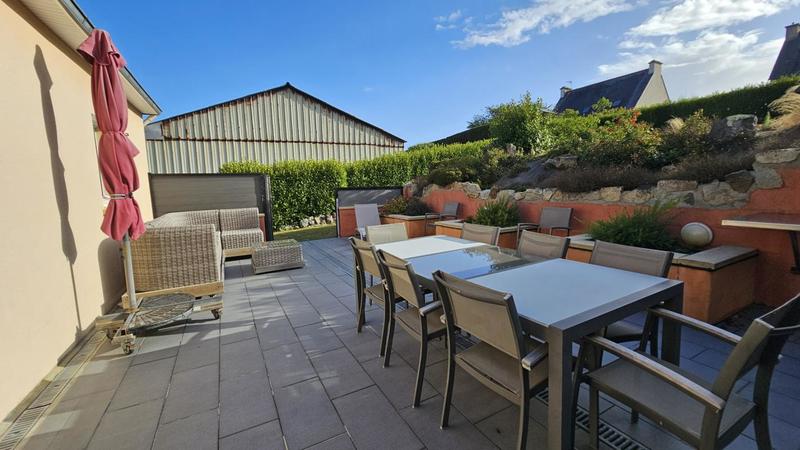 Maison - 96 m² - 4 pièces