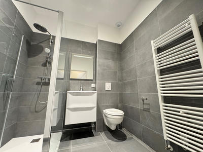 Appartement - 99 m² - 5 pièces