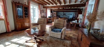 Maison ancienne - 274 m² - 8 pièces