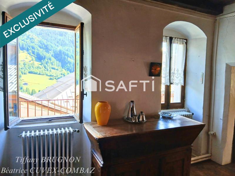 Maison - 140 m² - 9 pièces