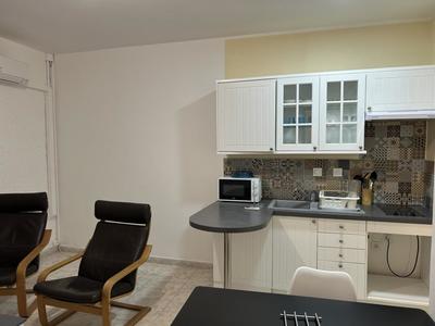 Studio - 24 m² - 1 pièce