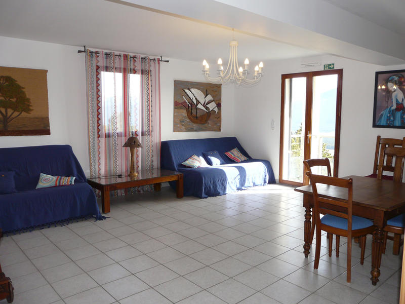 Châlet - 356 m² - 8 pièces