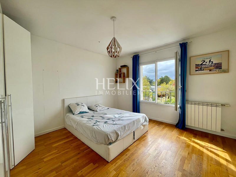 Maison - 166 m² - 6 pièces