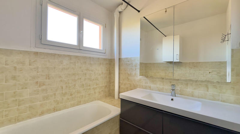 Appartement - 75 m² - 4 pièces