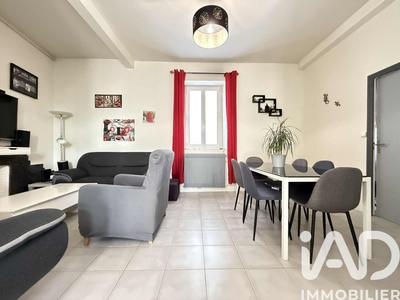 Maison - 86 m² - 5 pièces