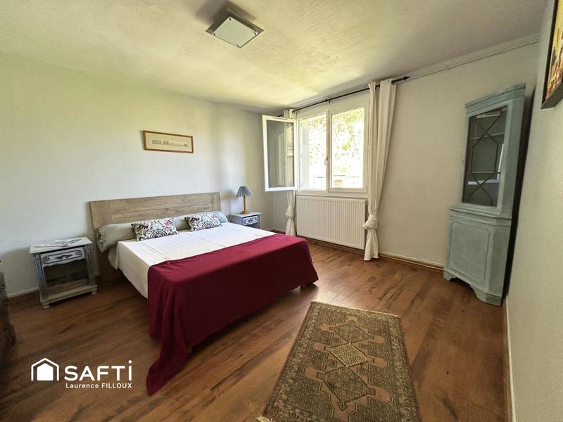 Maison - 149 m² - 8 pièces