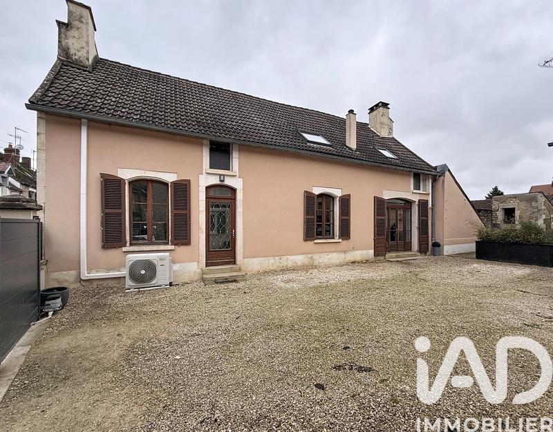 Maison de village - 147 m² - 6 pièces